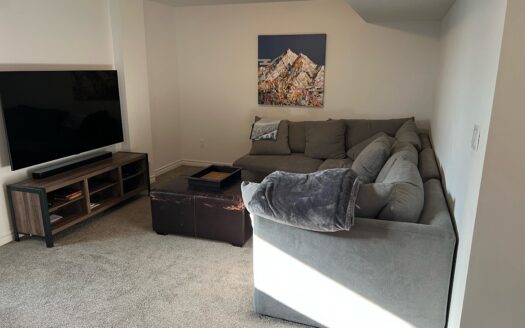 130 CONSERVATION Way, Collingwood, Ontario L9Y 0G9