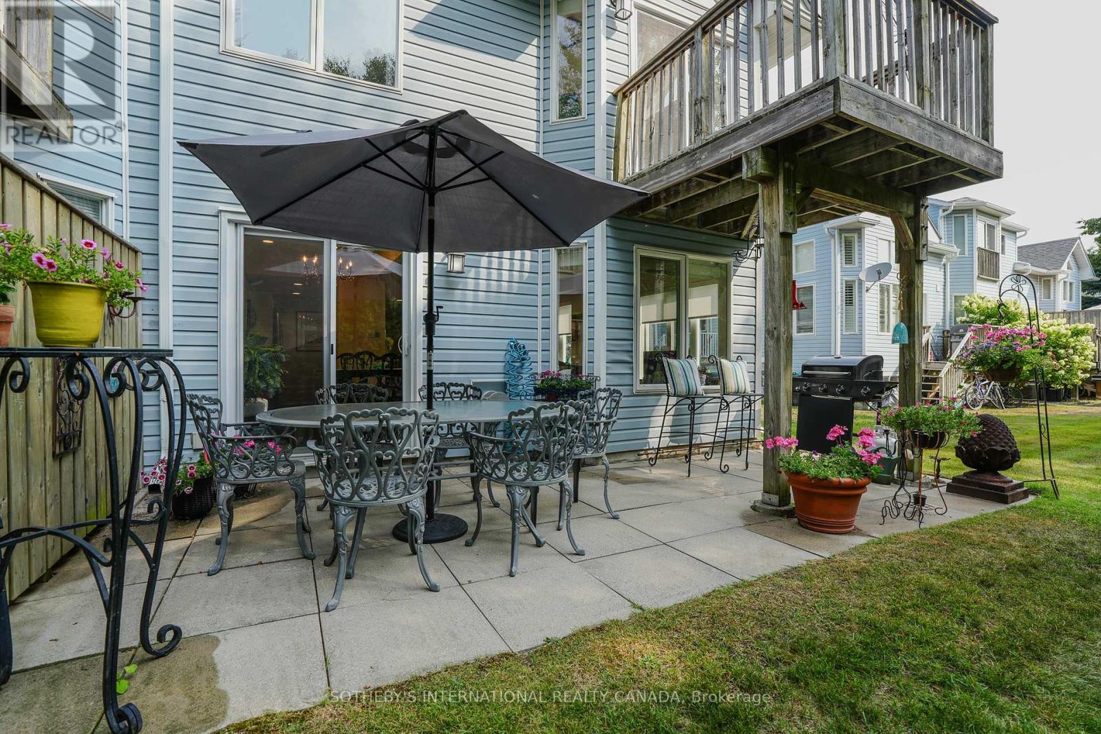 5 Valleymede Court, Rp3718416406, Ontario  L9Y 5E4 - Photo 3 - S12334316