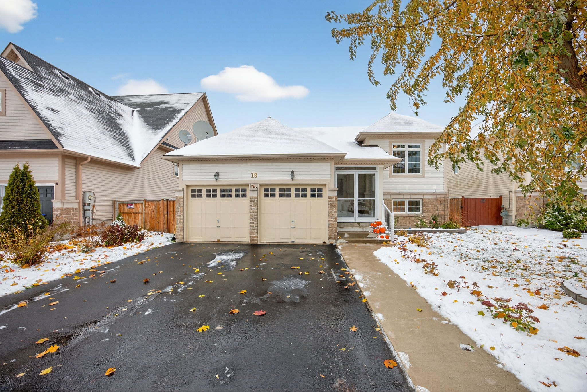 19 Grand Poplar Lane, Wasaga Beach, Ontario  L9Z 0C7 - Photo 39 - S12541640