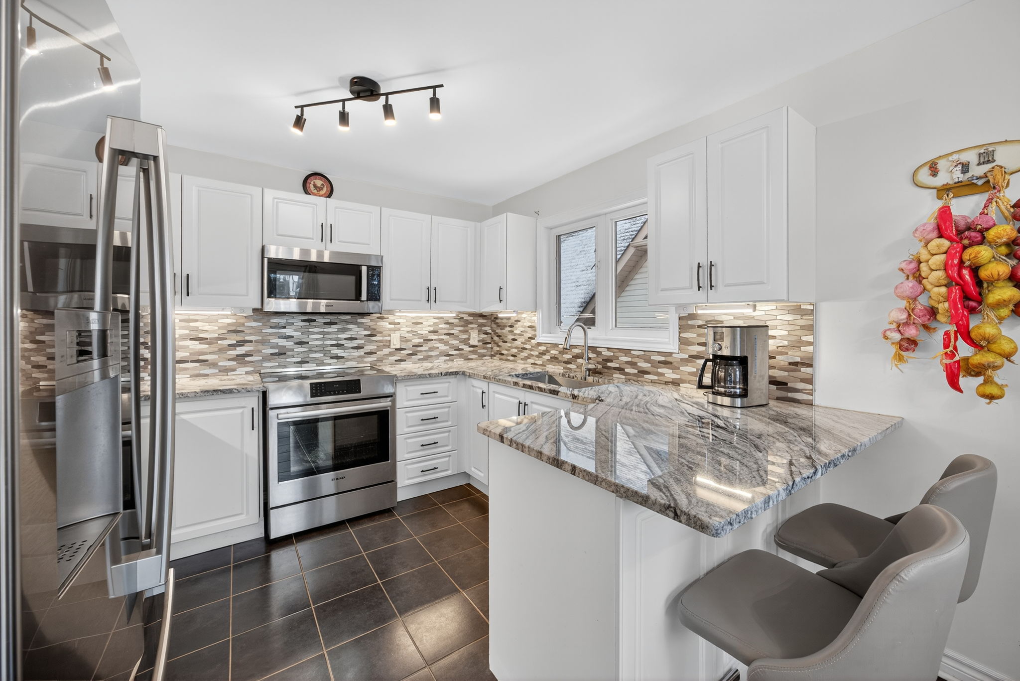 19 Grand Poplar Lane, Wasaga Beach, Ontario  L9Z 0C7 - Photo 51 - S12541640