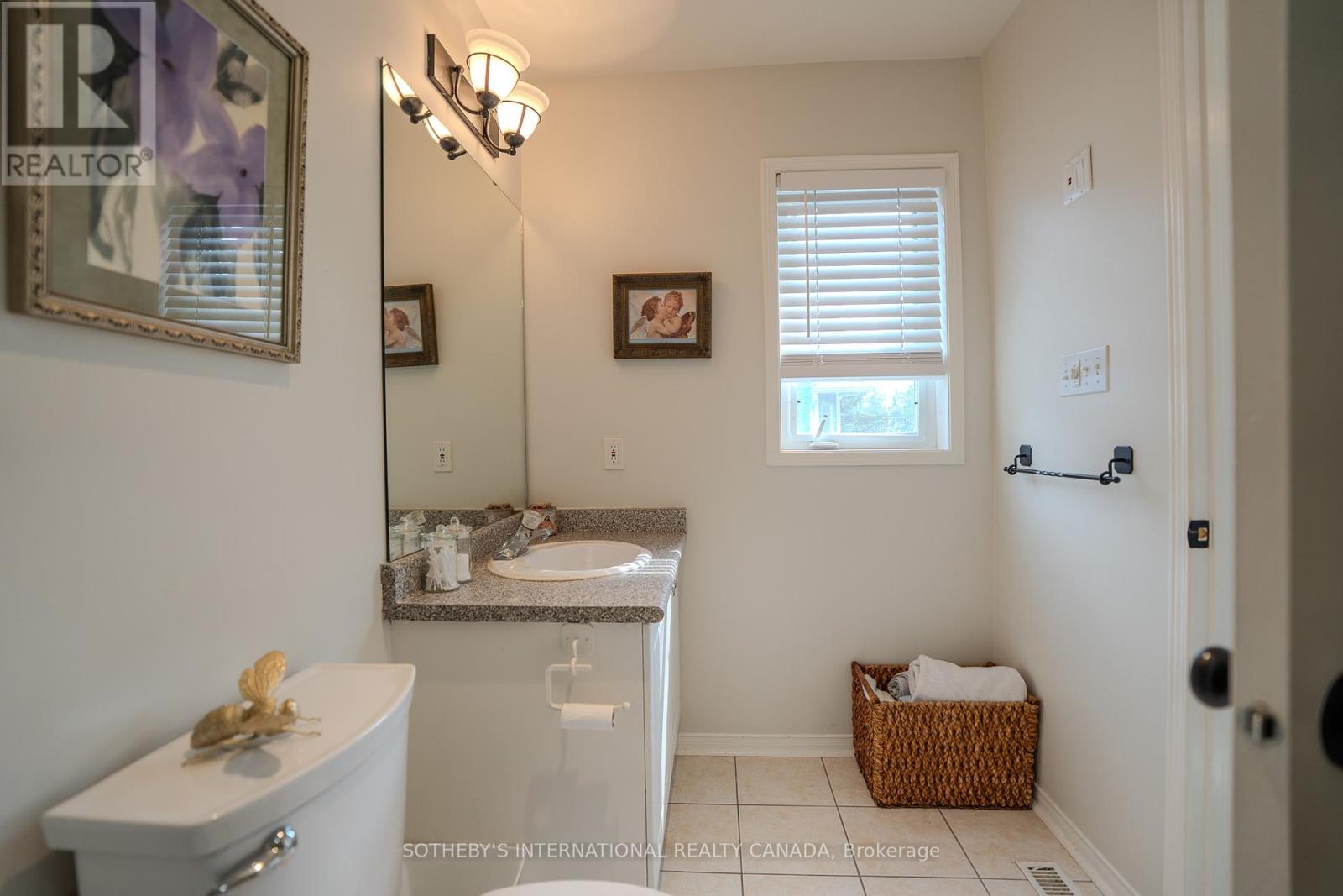5 Valleymede Court, Rp3718416406, Ontario  L9Y 5E4 - Photo 9 - S12334316